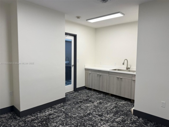 299 Alhambra Cir # 302, Coral Gables FL 33134 — #A11895050