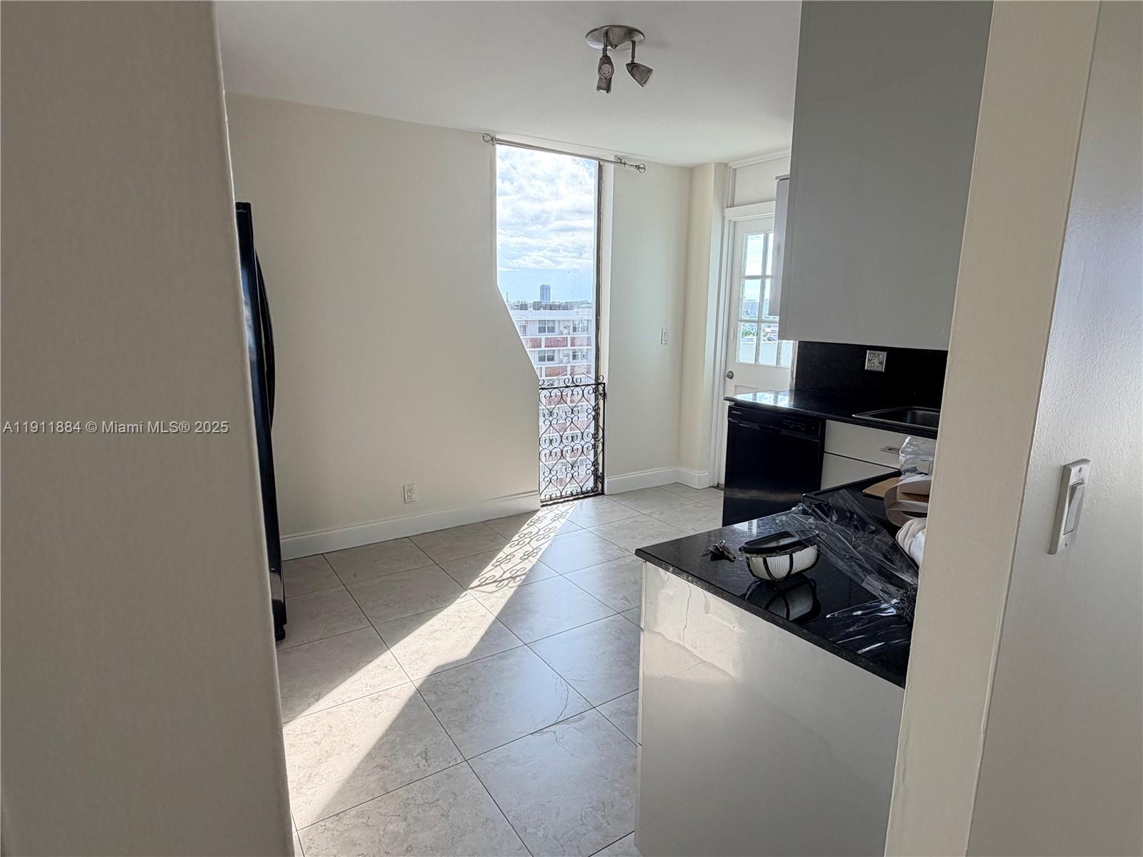 f3b61b38-919 3703 NE 166th St # 910, North Miami Beach FL 33160 — #A11911884