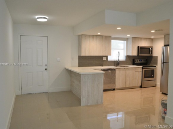 9375 Fontainebleau Blvd # L122, Miami FL 33172 — #A11913023