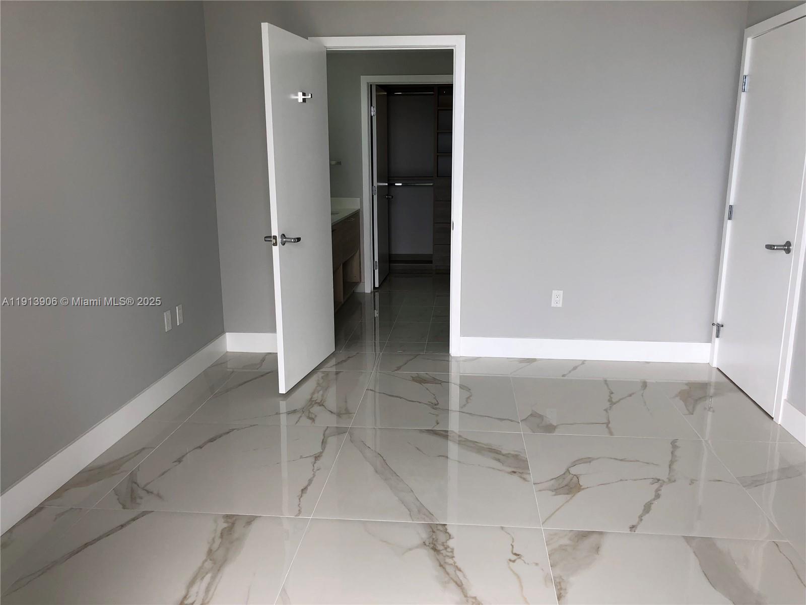 f3b61b38-925 16385 Biscayne Blvd # 3003, North Miami Beach FL 33160 — #A11913906