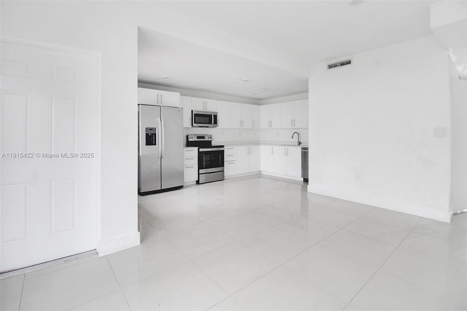 f3b61b38-983 14482 SW 259th St, Homestead FL 33032 — #A11915422